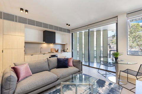 Surry Hills Fully Furnished Apartment (ELZ) - e-Seniors 3