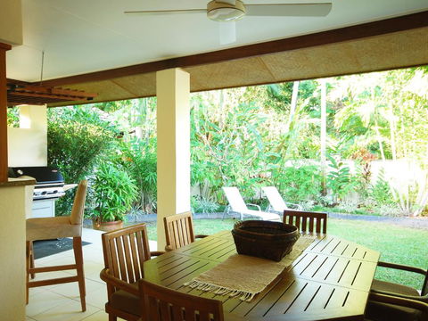 Surya Beachfront Villa No.1 - e-Seniors 0
