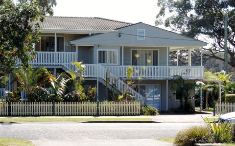 Sussex Shores - e-Seniors 0