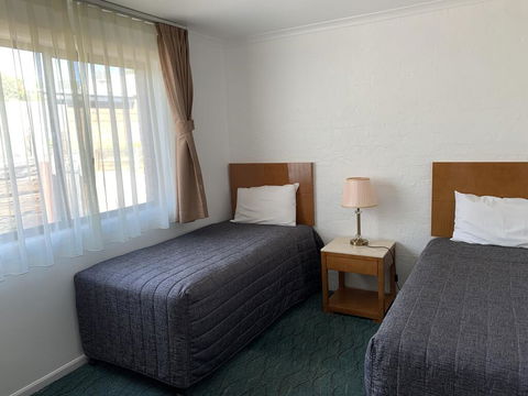 Swaggers Motor Inn - e-Seniors 1
