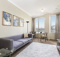 Sydney CBD 1 Bedroom Self-Contained Apartment with Spectacular Sydney Harbour View 1312 BRG - e-Seniors