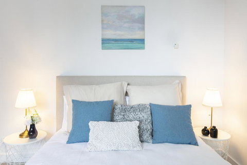 Sydney CBD Darling Harbour & ICC 2BR Free Parking - e-Seniors 2
