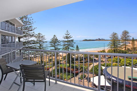 Syrenuse 22 - 3 BDRM Oceanview Apt On Esplanade - e-Seniors 1