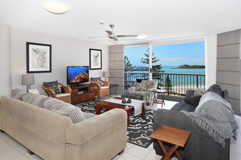 Syrenuse 22 - 3 BDRM Oceanview Apt On Esplanade - e-Seniors 2