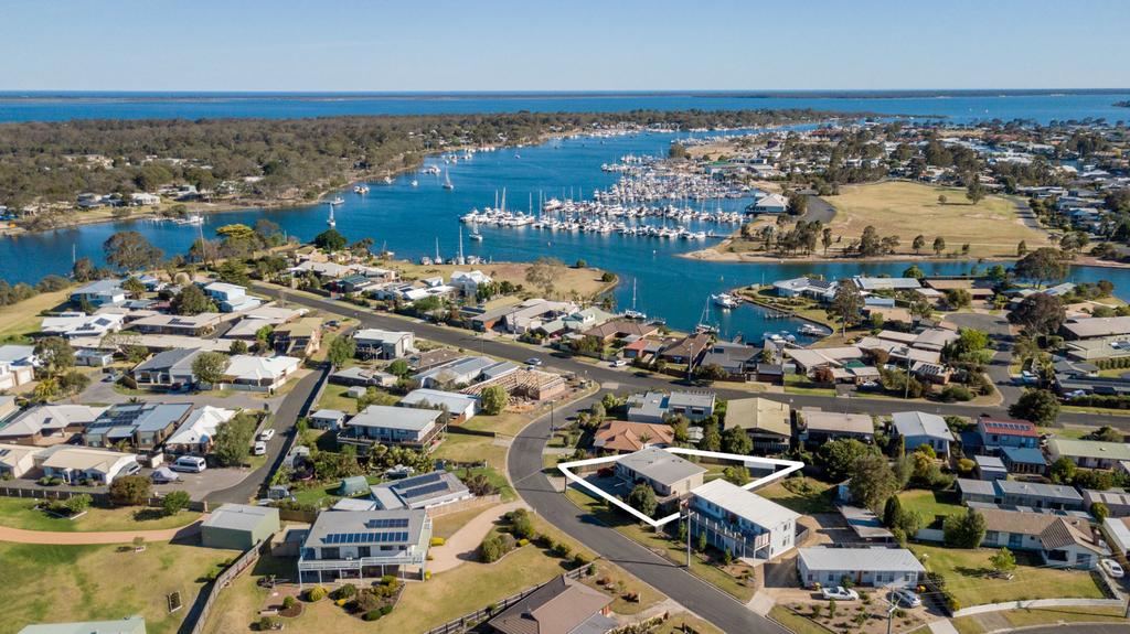 Raymond Island VIC e-Seniors