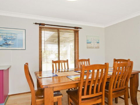 Tea Tree Cottage - Great Yard For Pets And Kids - e-Seniors 2