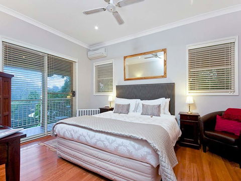 The Acreage Luxury B&B And Guesthouse - e-Seniors 2