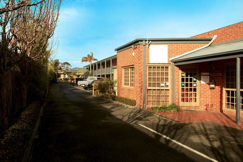 The Admiral Motor Inn - e-Seniors 3