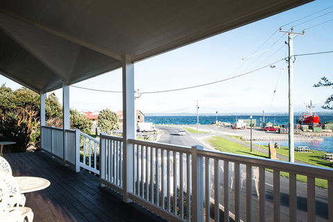 The Ark Stanley Luxury Bed And Breakfast - e-Seniors 2