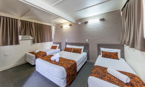 The Australian Hotel Murgon - e-Seniors 1