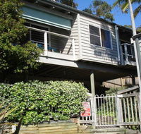 The Beach Hut Avoca Beach NSW - e-Seniors