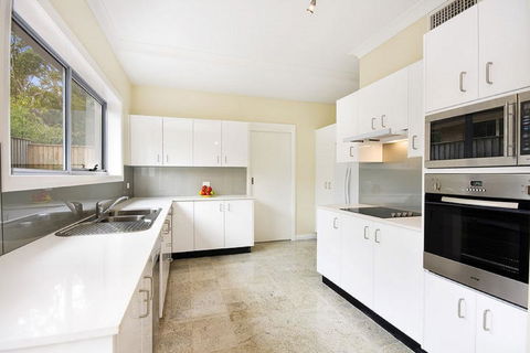 The Beach Townhouse - e-Seniors 2