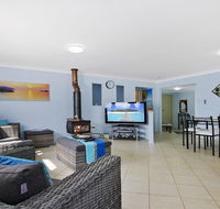 The Burra Break - 3 minute walk to beach access - e-Seniors