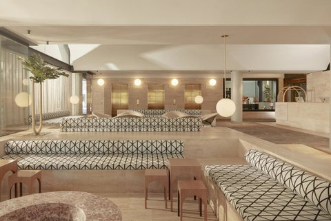 The Calile Hotel - e-Seniors 1
