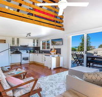 The Chalet at Callala Beach - beach house character - e-Seniors