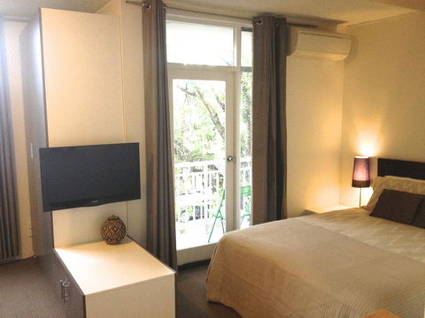 The Chee Bondi - e-Seniors 3