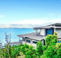The Edge 5 - Hamilton Island - e-Seniors