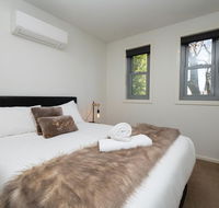 The Endsleigh -1 Bedroom Villa Free Wifi Near CBD - e-Seniors