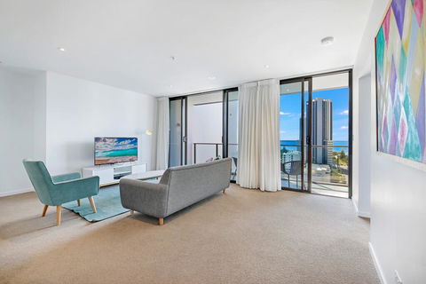 The Eureka Gold Coast Residence On Broadbeach - e-Seniors 2
