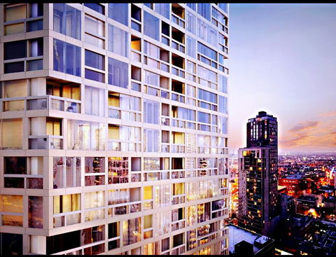 The Fifth Apartments - e-Seniors 0