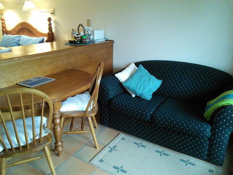 The Fig Tree B&B - e-Seniors 1