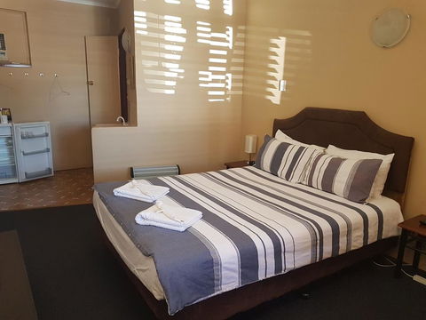 The Flinders Hotel Motel Port Augusta - e-Seniors 0