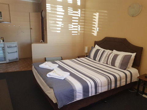The Flinders Hotel Motel Port Augusta - e-Seniors 0