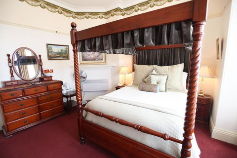 The Grand On Macfie - e-Seniors 1