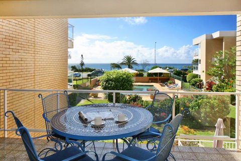 The Headlands Apartments - e-Seniors 3