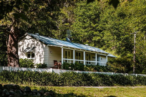 The Kangaroo Valley Cottage - e-Seniors 0