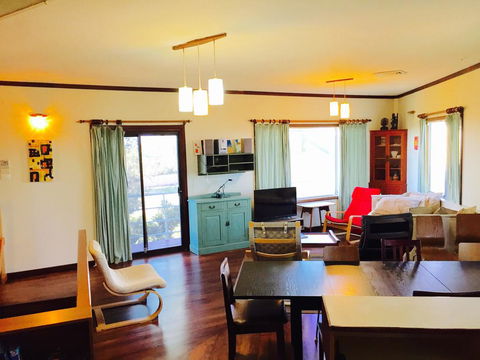 The Kite Beach House - e-Seniors 1