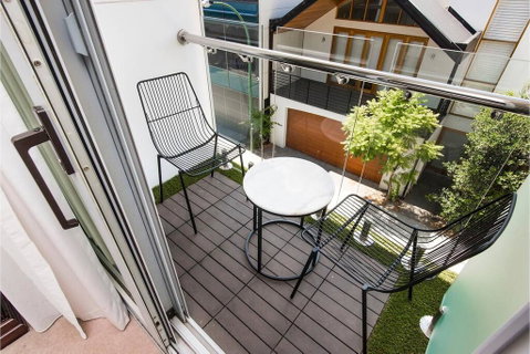The Nest - Bohemian Space In Northbridge With Roof Terrace - e-Seniors 2