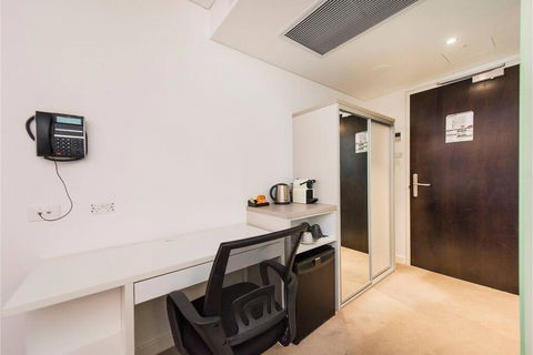 The Nest - Stylish Modern Room With Rooftop Terrace - e-Seniors 1