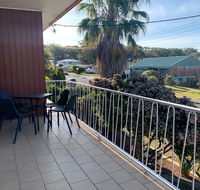 The Norburn' 3 Norburn Avenue - aircon boat parking close to water  clubs - e-Seniors