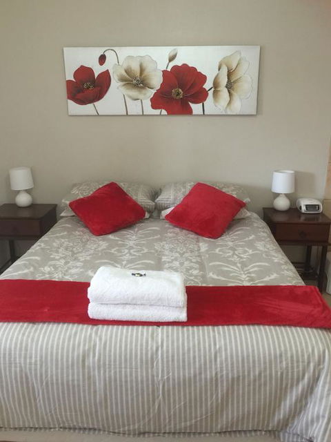 The Nosh & Nod - Avon Terrace - e-Seniors 3
