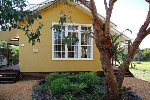The Old School House - e-Seniors 2