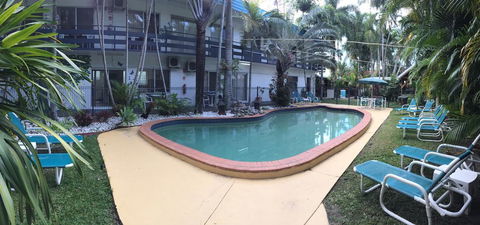 The Palms At Palm Cove - e-Seniors 1