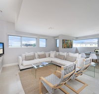 The Penthouse  Little Beach - e-Seniors