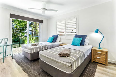 The Perfect Pet Friendly Escape, Sunshine Beach - e-Seniors 2