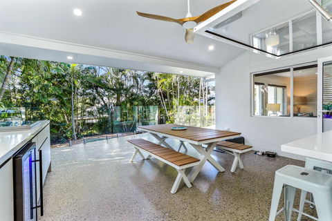 The Perfect Pet Friendly Escape, Sunshine Beach - e-Seniors 1