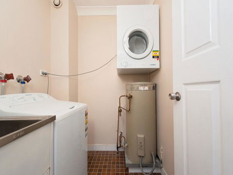 The Poplars, Unit 31/34 Magnus Street - e-Seniors 2