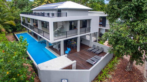 The Port Douglas Beach House - e-Seniors 3
