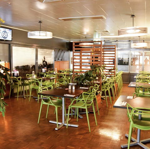 The Queensland Hotel - e-Seniors 1