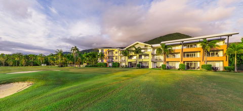 The Sebel Palm Cove Coral Coast - e-Seniors 0