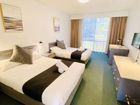 The Select Inn Penrith - e-Seniors 1