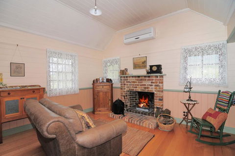 The Settlers Cottage - Kangaroo Valley - e-Seniors 1