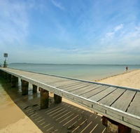 The Shoal One Block From the Beach - e-Seniors