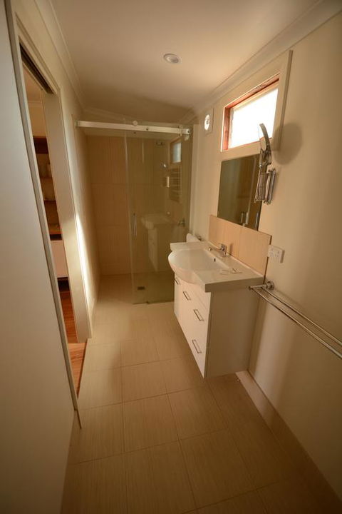 The Silverton Hotel - e-Seniors 3