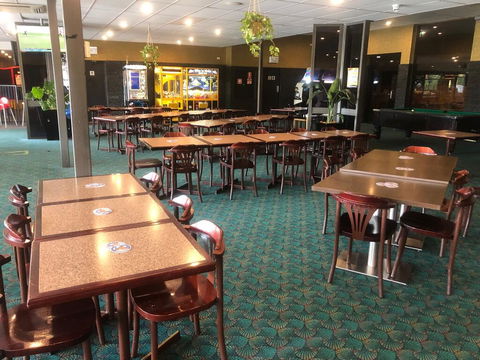 The Sportsman's Hotel - e-Seniors 3
