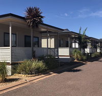 The Sundowner Cabin  Tourist Park - e-Seniors